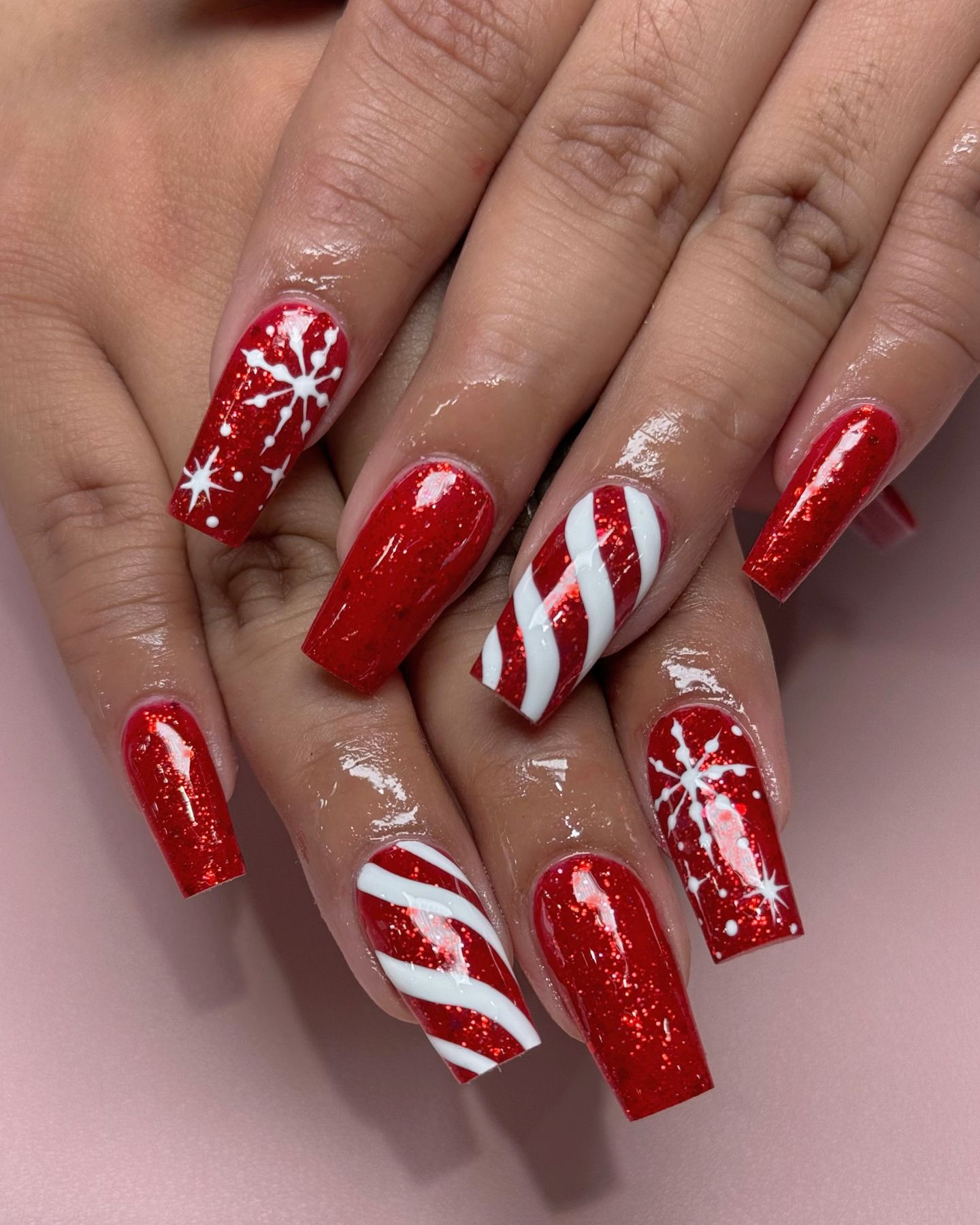 Red holiday nail art